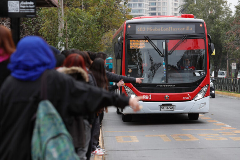 Anuncian reforzamiento de más de 20 recorridos de buses y extensión de horario del Metro durante Fiestas Patrias