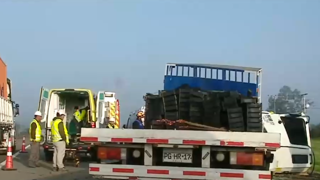 Confirman muerte de niño de 12 años que quedó grave tras choque de camiones en Ruta 78