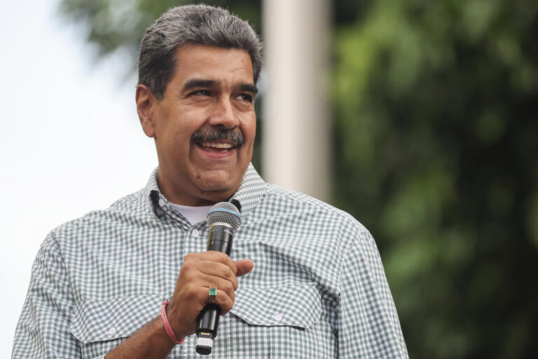 Justicia argentina ordena detención y captura internacional de Maduro y otros líderes chavistas