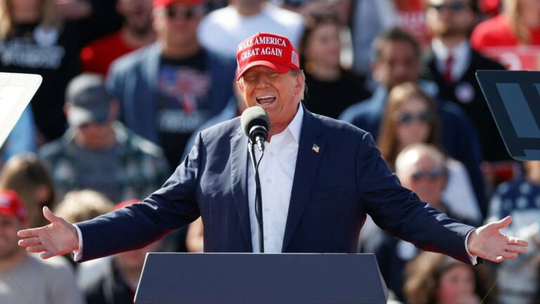 Donald Trump amenaza con 