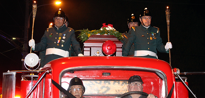 ¿Funerales nocturnos? La centenaria tradición de Bomberos que ahora está validada por ley