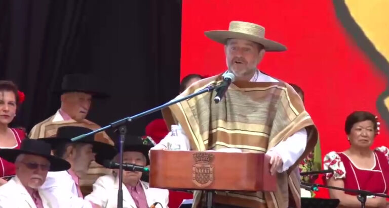 Claudio Orrego envía mensaje de Fiestas Patrias: “Me visto con orgullo de huaso, no me disfrazo”