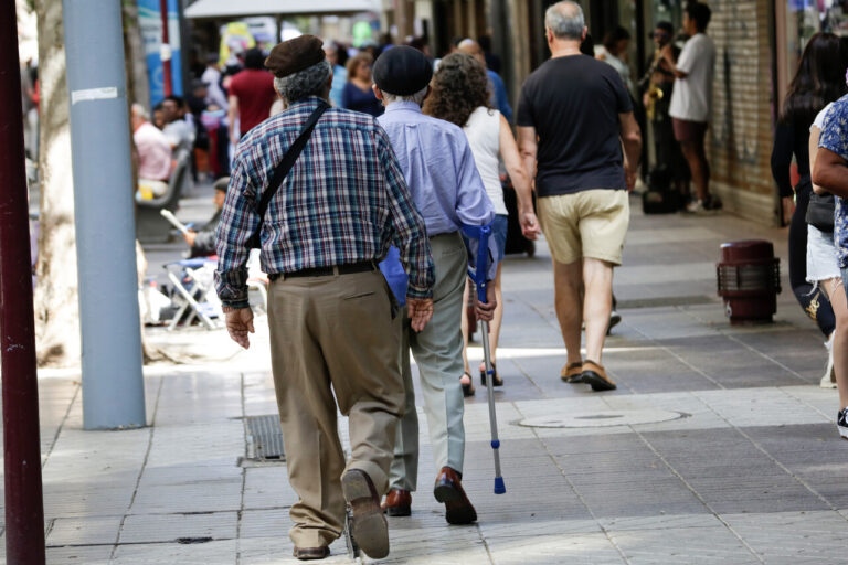 Panel Ciudadano UDD: 51% cree que el Estado no administraría mejor sus fondos de pensiones
