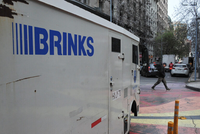 Estos son los 5 carabineros involucrados en el asalto a Brinks: Tenían buena conducta en la institución