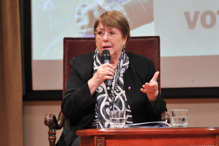 Bachelet dice que el plan 