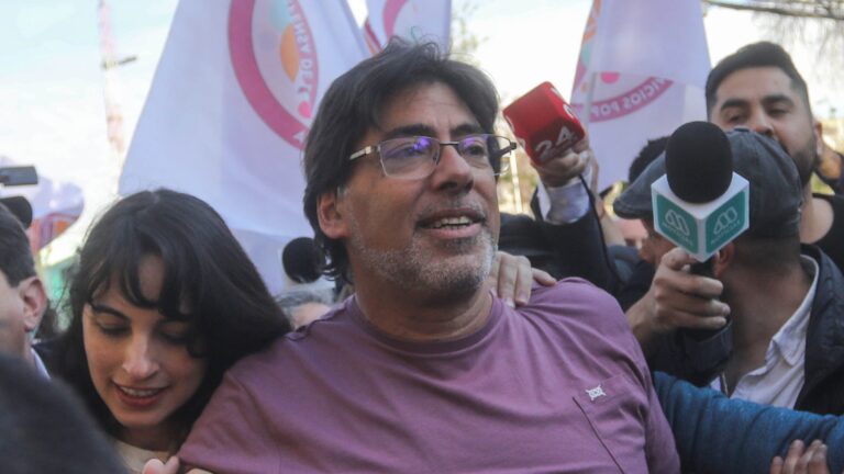 Daniel Jadue puede votar en las Elecciones 2024: Juzgado de Garantía le permite salir de su domicilio por 2 horas