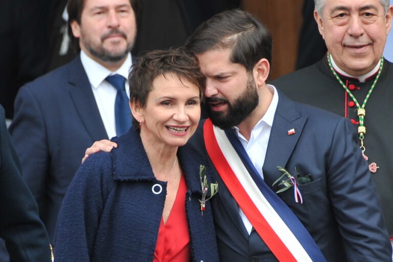 Alza en la aprobación del Presidente Gabriel Boric y de la ministra Tohá marcan la última Encuesta CEP