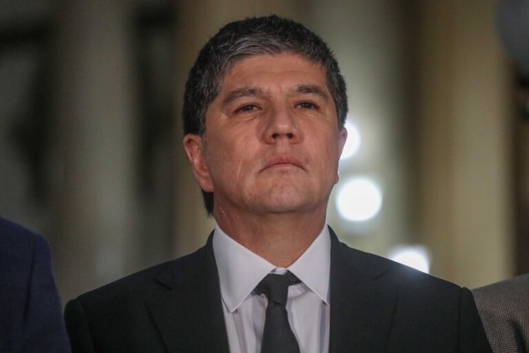 La carta con la que Monsalve renunció al PS tras denuncia de violación: 