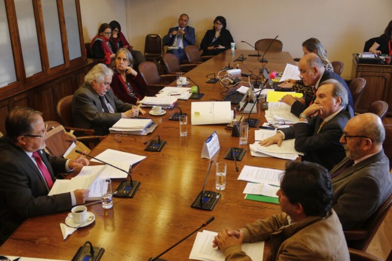 Comisión revisora ​​de acusación contra ministro Matus recomendó rechazarla