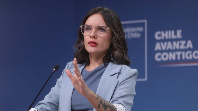 Vallejo por amenazas a denunciante de Monsalve : Son 