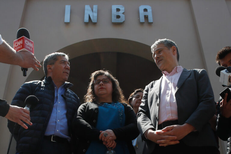 Tras explosión de bomba molotov en el INBA: Gobierno evalúa querella criminal contra responsables del incidente