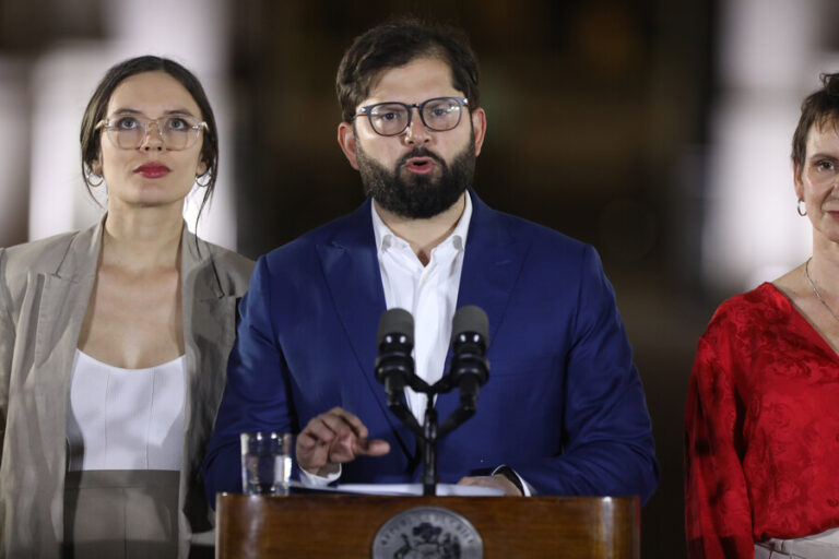 En medio de polémica por caso Monsalve: Presidente Boric liderará comité político para alinear al oficialismo tras elecciones