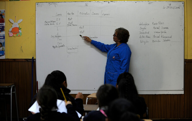Día del Profesor y la Profesora: Por qué se celebra cada 16 de octubre en Chile