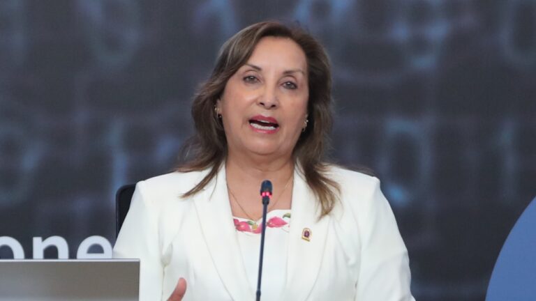 Perú: Desaprobación de Dina Boluarte alcanza el 92%, la máxima cifra en su gestión