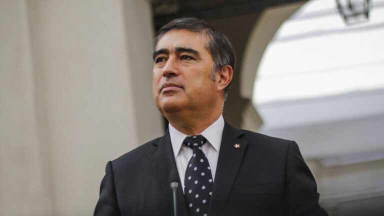 Mario Desbordes gana la 