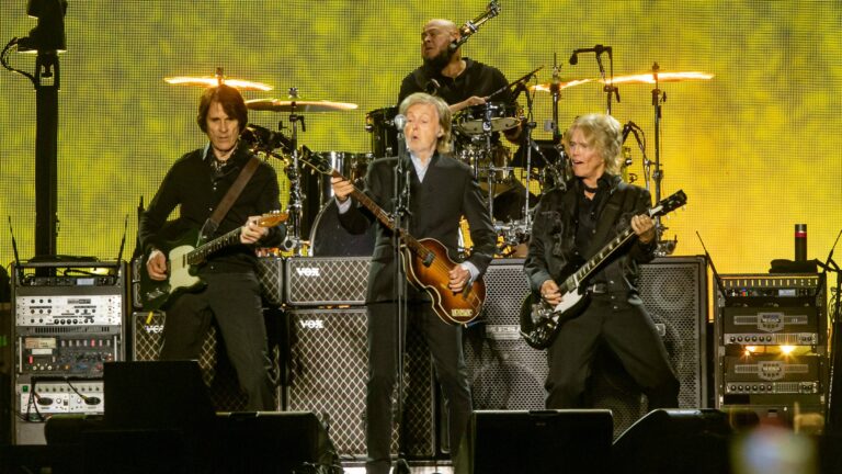 Paul McCartney en Chile 2024: Una noche inolvidable llena de clásicos y emoción
