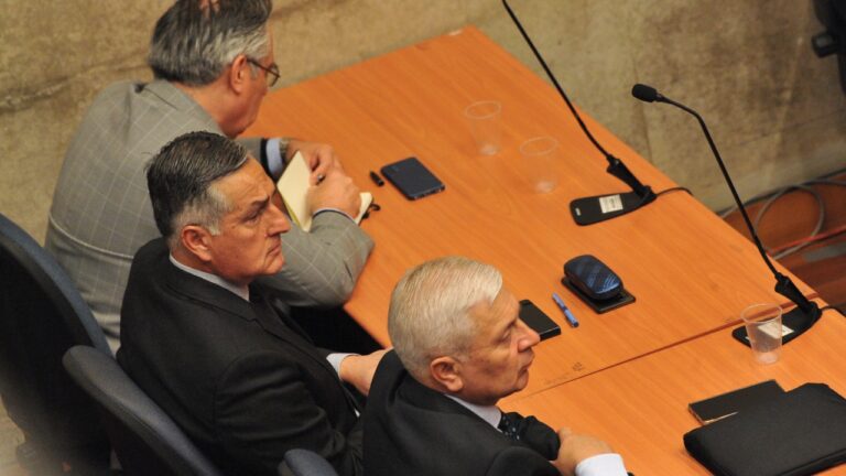 Descartan prisión preventiva: Dictan firma y arraigo nacional para Yáñez, Rozas y Olate por causa sobre estallido social