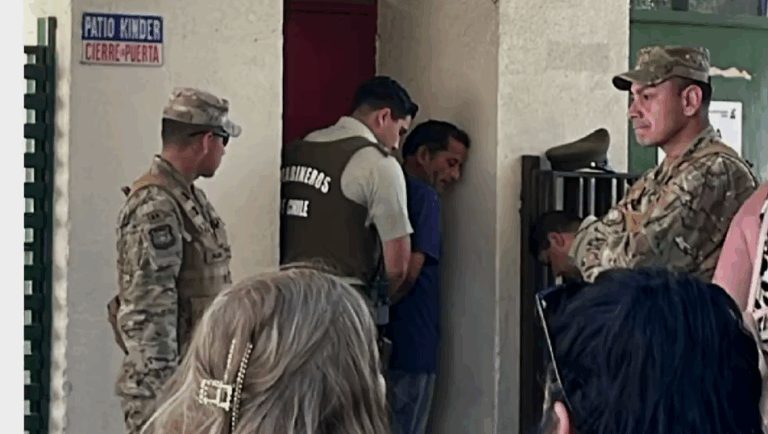 La Florida: Carabineros detiene a un hombre que robó a funcionaria de Servel dentro de local de votación
