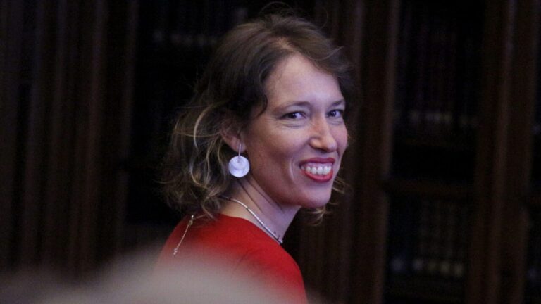 Presidente Boric decreta un día de duelo nacional por la muerte de exsubsecretaria Carolina Valdivia