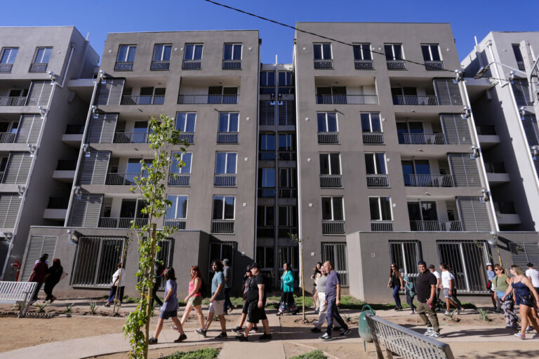 Estudio revela las comunas de Chile donde más subió el precio de las viviendas: Cerrillos lidera el ránking