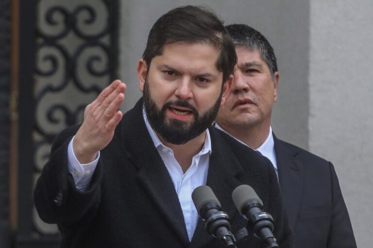 Pulso Ciudadano: 61,6% cree que el Gobierno del Presidente Gabriel Boric manejó 