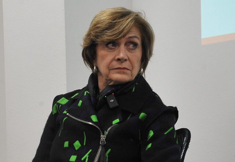 Evelyn Matthei arremete contra el Ejecutivo: “Está claro que van a entregar el Gobierno sin un solo peso”