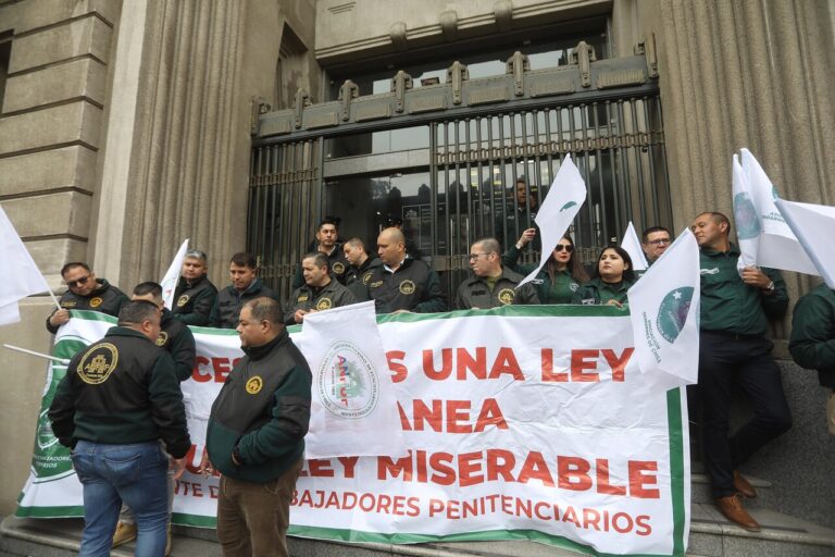 Paro nacional de Gendarmería: Funcionarios exigen mejoras en ascensos y condiciones laborales