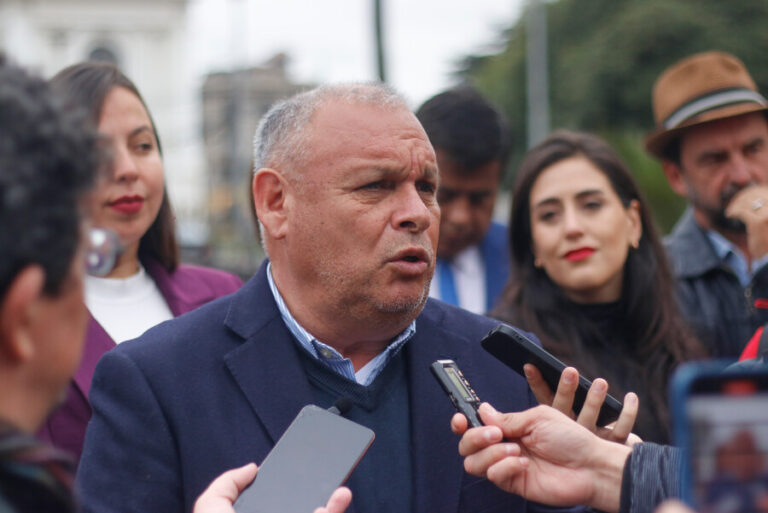 Rodrigo Mundaca consolida su fuerza y logra quedarse por segundo periodo con la gobernación de Valparaíso