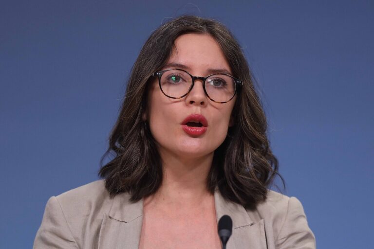 Gobierno descarta tomar acciones legales contra mujer que denunció a Boric a pesar que califican acusación como 
