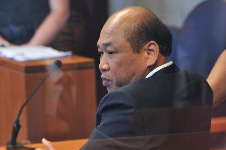 Alcanzan acuerdo con vietnamita denunciado por abuso sexual: Queda en libertad y debe abandonar Chile