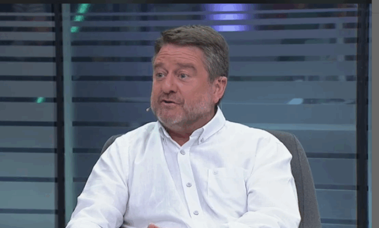 Caso Monsalve: Orrego criticó “errático” actuar del Gobierno e “impresentable” renuncia del exsubsecretario en La Moneda