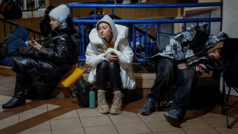 Rusia atacó instalaciones eléctricas en Ucrania: Más de un millón de hogares quedaron sin luz
