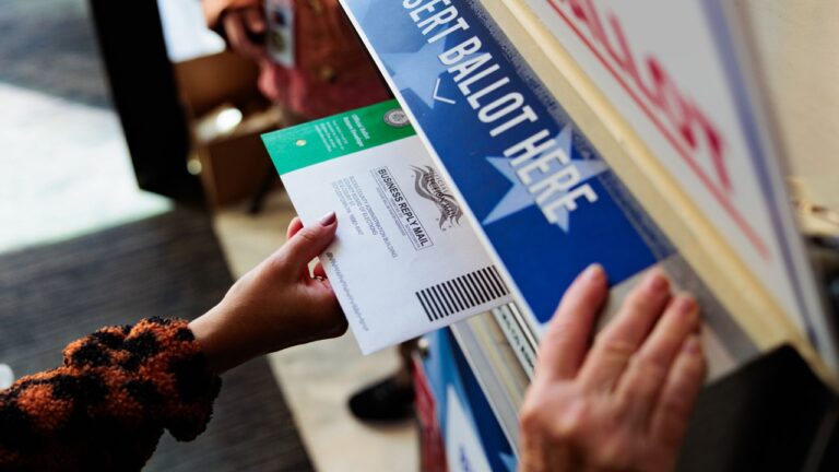 Extienden los votos en Pensilvania: Amenazas de bomba interrumpen las votaciones estadounidenses