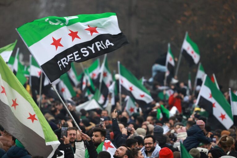 Tras derrocamiento de Bashar al Assad: Amnistía Internacional dice que los sirios pueden finalmente 