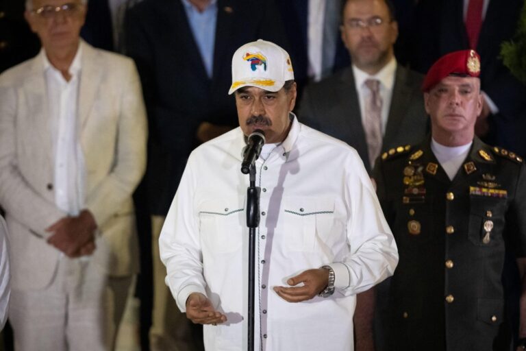 Argentina acusa a Maduro de tomar rehenes extranjeros para “asegurarse impunidad”: “Están acumulando prisioneros”