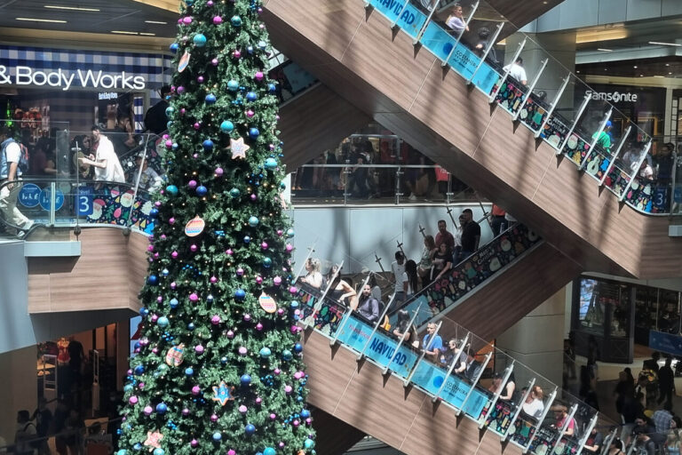 Navidad 2024: Recomendaciones para comprar regalos de forma segura