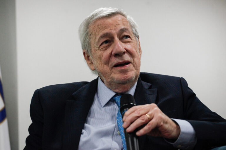 Van Klaveren lamenta muerte de Jimmy Carter: “Fue un promotor y defensor incansable de la democracia y los derechos humanos”