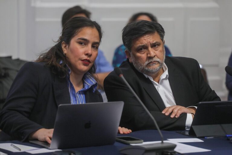 Jefes de gabinete de Tohá y Boric son citados por segunda vez a Comisión Investigadora del Caso Monsalve