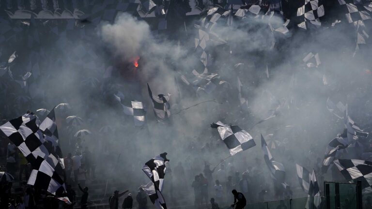 Alcalde de Concepción presenta querella tras recibir amenazas de hinchas de Colo Colo