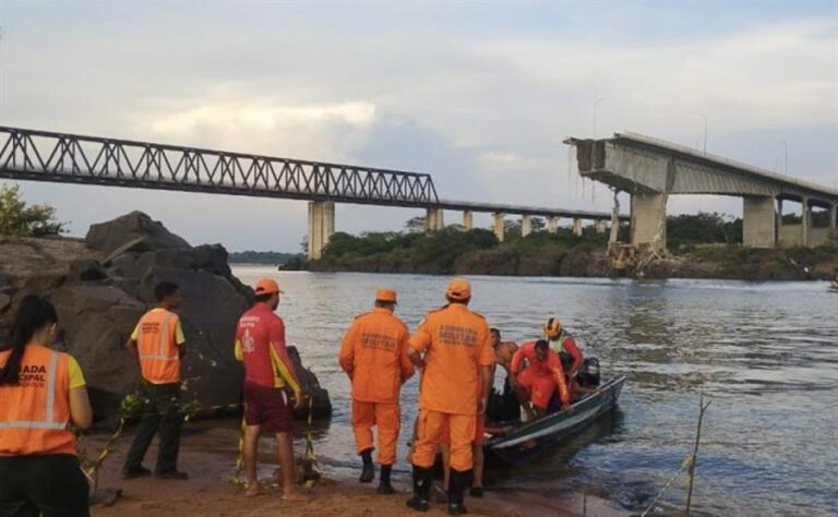 Suben a 16 los desaparecidos por el derrumbe de un puente en el norte de Brasil: Se decretó alerta por vertido tóxico