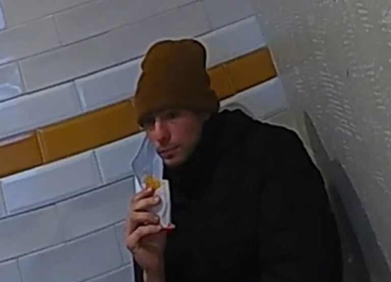 Cómo Luigi Mangione fue reconocido en un McDonald's con una papa frita en la mano y finalmente capturado