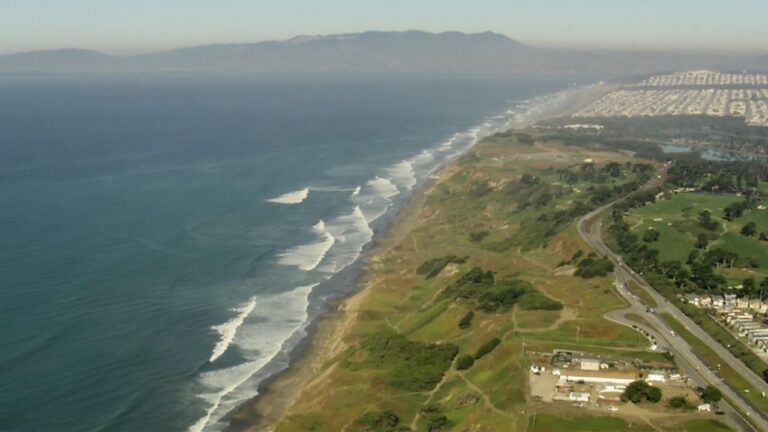 Terremoto de magnitud 7,3 sacude a Estados Unidos: Servicio Geológico alerta sobre posible tsunami en California