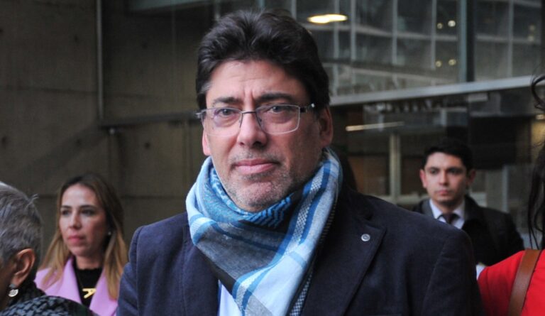 Tribunal mantiene arresto domiciliario total para Daniel Jadue tras revisión de cautelares