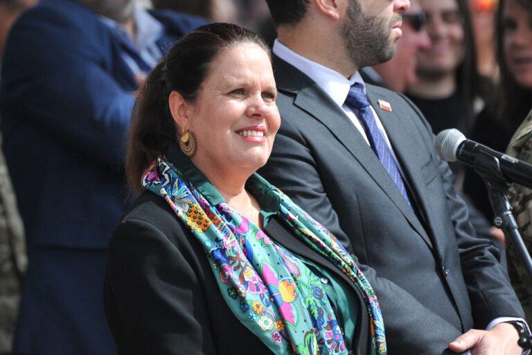 Polémica compra de casa del expresidente Allende a ministra Fernández y su hermano: Gobierno dice que es un “proceso en curso”
