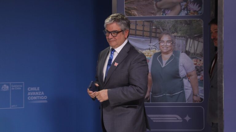 Muerte de trabajadora: Marcel recalca que Defensoría del Contribuyente no funciona bajo la administración de Hacienda