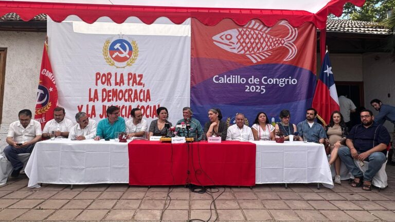 PC da la bienvenida al 2025 con tradicional caldillo de congrio y debate sobre pensiones: 