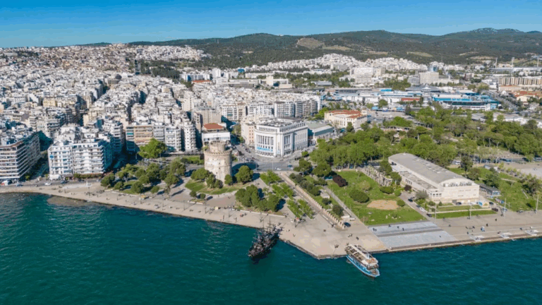 Encuentran estatua griega de 2.000 años de antigüedad: Estaba en una bolsa de basura