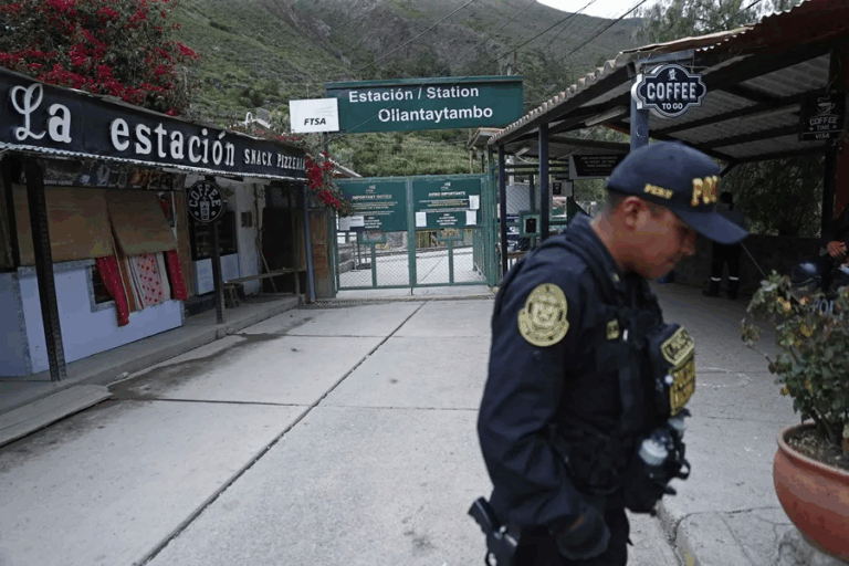Condenan a cinco años de cárcel a guía de Machu Picchu por colar a un turista por 26 dólares