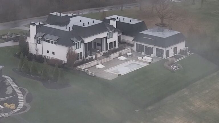 Fianza de casi $250 millones para cuatro chilenos implicados en robo a lujosa mansión de estrella de la NFL