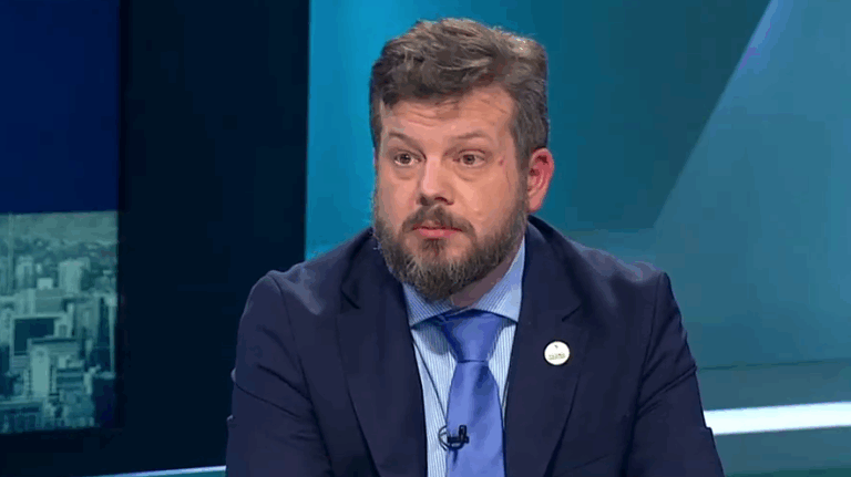 ¿Por qué Johannes Kaiser puede usar su cuenta RUT para recibir aportes de su partido? Esto respondió el Servel